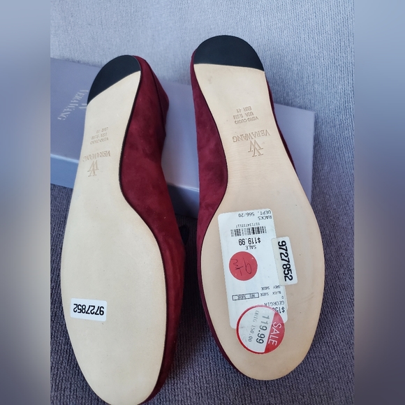 Vera Wang, slippers.  9.5 medium, berry color - Picture 6 of 7